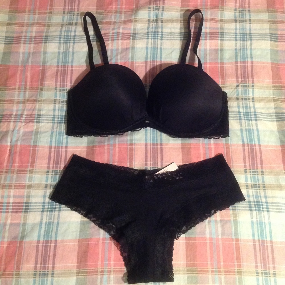 NWOT VS 36D Black Bra & NWT M Panty Set